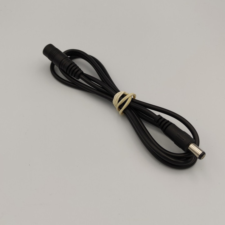Kabel mit Stecker
