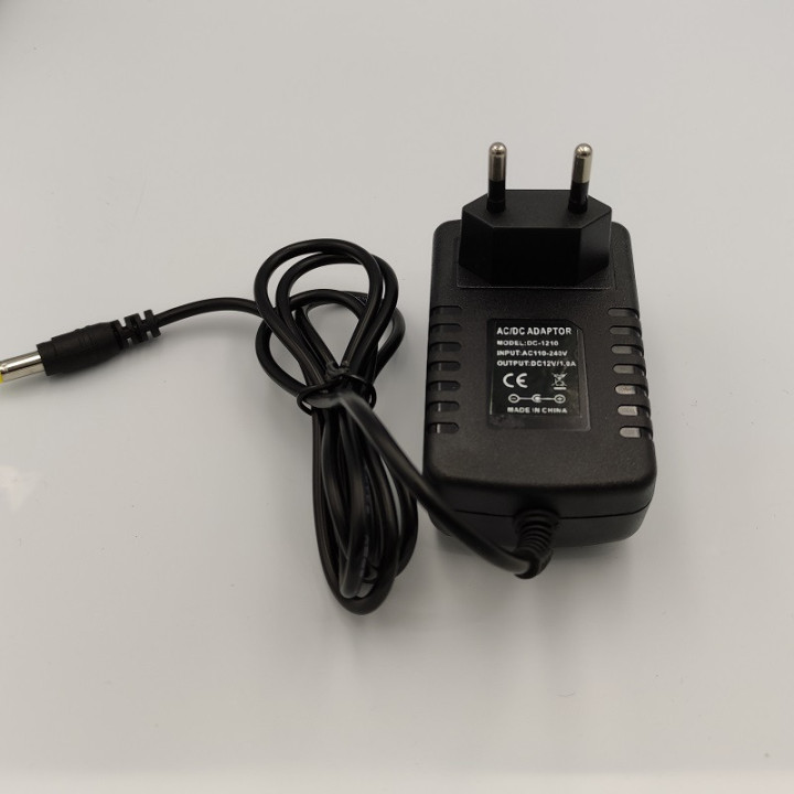 Netzteil 12 V 1A 12W mit Kabel und Stecker