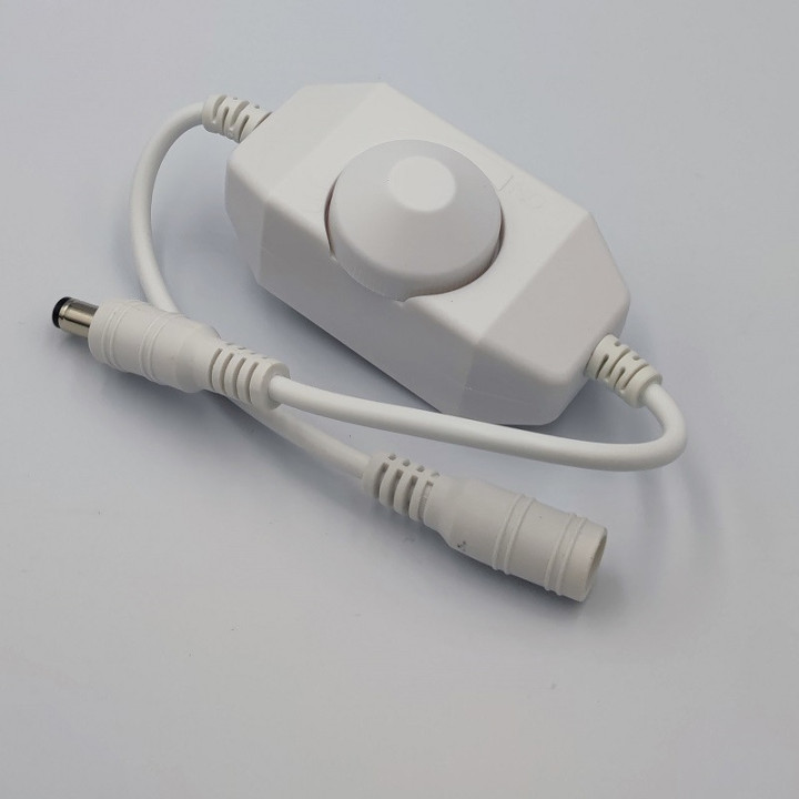 12 V/24 V dimmer with DC barrel connector