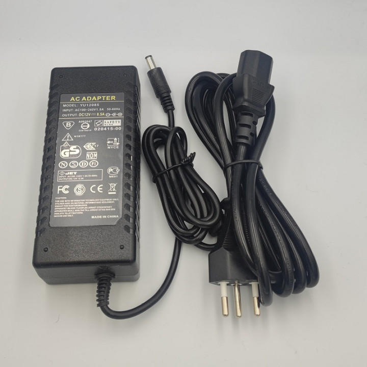 Netzteil 12 V 8.5A 102W mit Kabel und Stecker