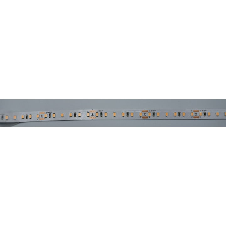 SMD 2835 LED strip 28,8 W/m close-up