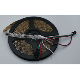 WS2811 RGB LED-Streifen mit weisser Platine auf Rolle