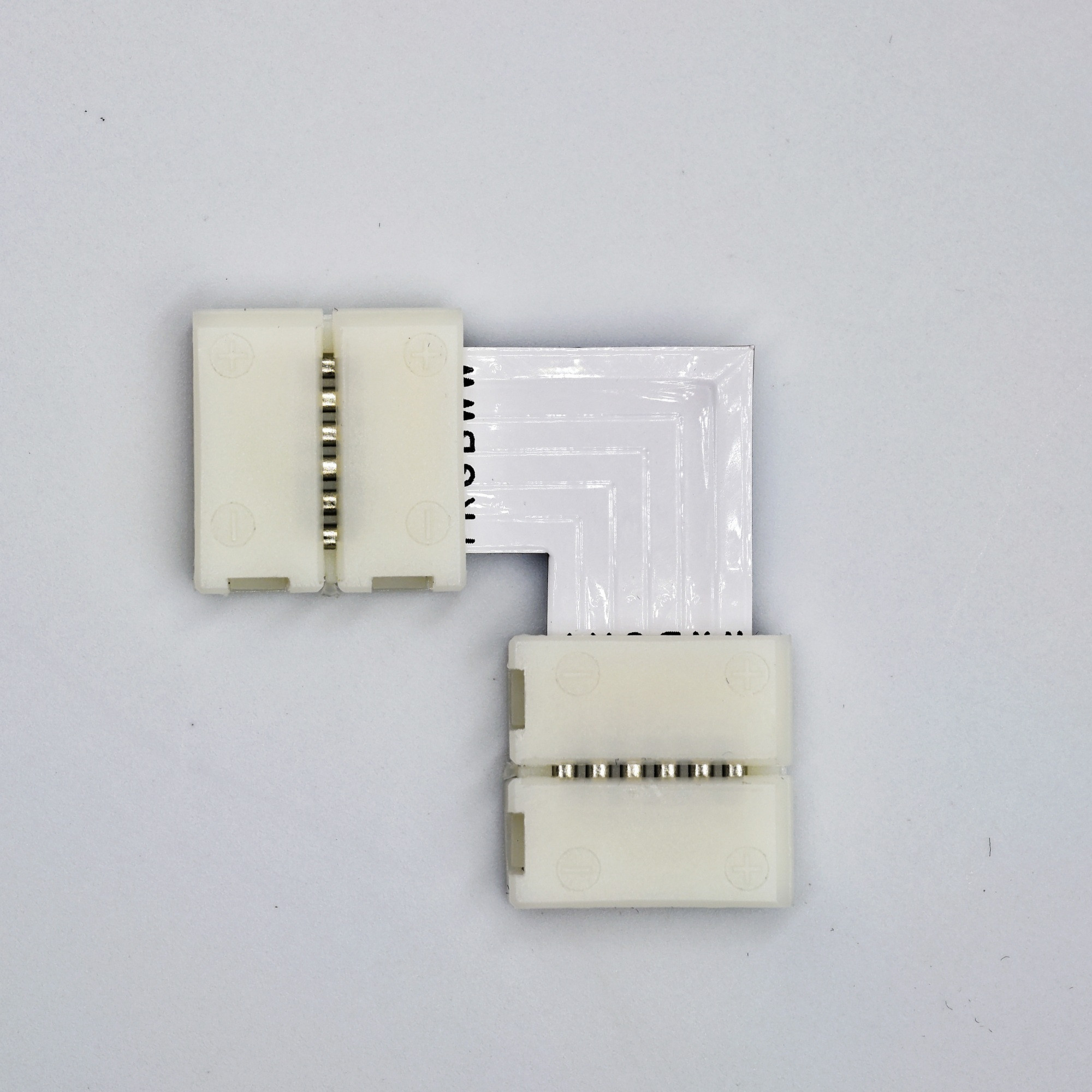 L-shaped corner connector set RGB+CCT 12 mm 6-pin – closed