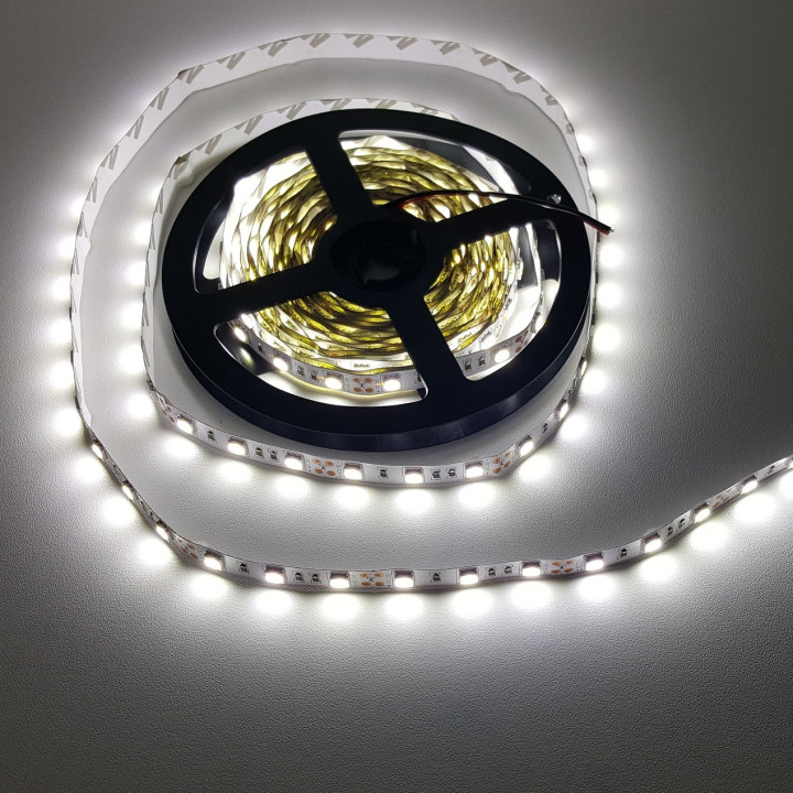 LED-Streifen Weiss 11W/m 12 V 10 mm 5050